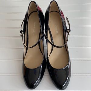 Nine West's  Mary Jane patent leather 4” heels 👠